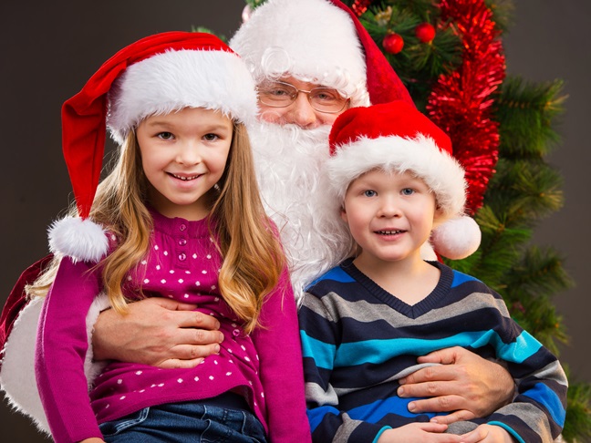 The Most Hilarious Santa Photos EVER