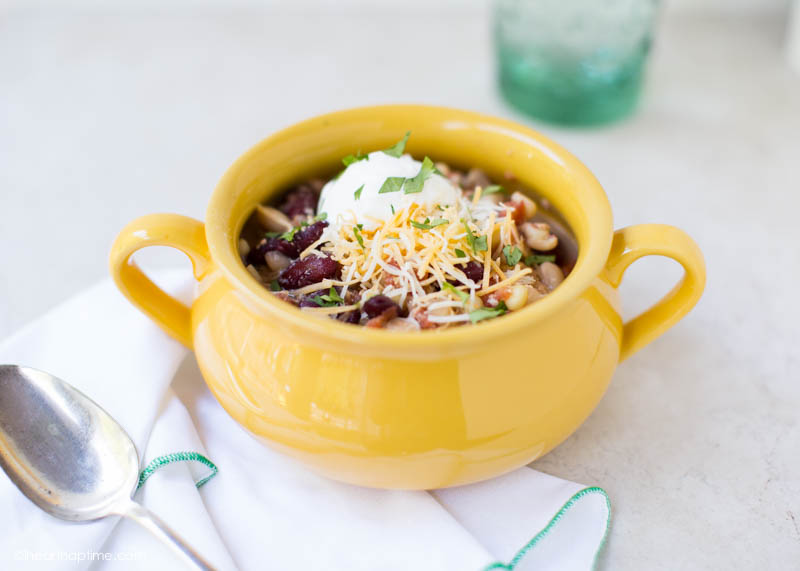 Crockpot White Chicken Chili - I Heart Naptime