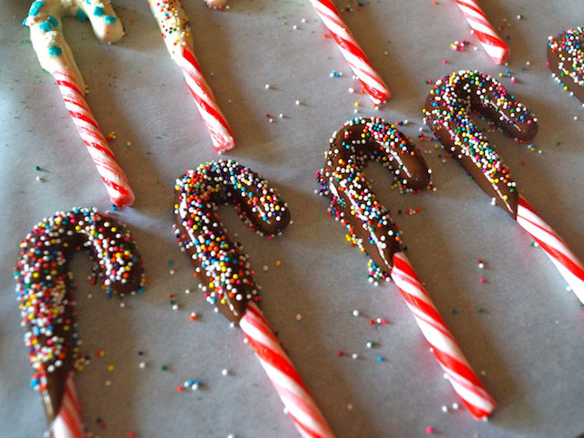 Chocolate-Dipped Candy Canes Recipe