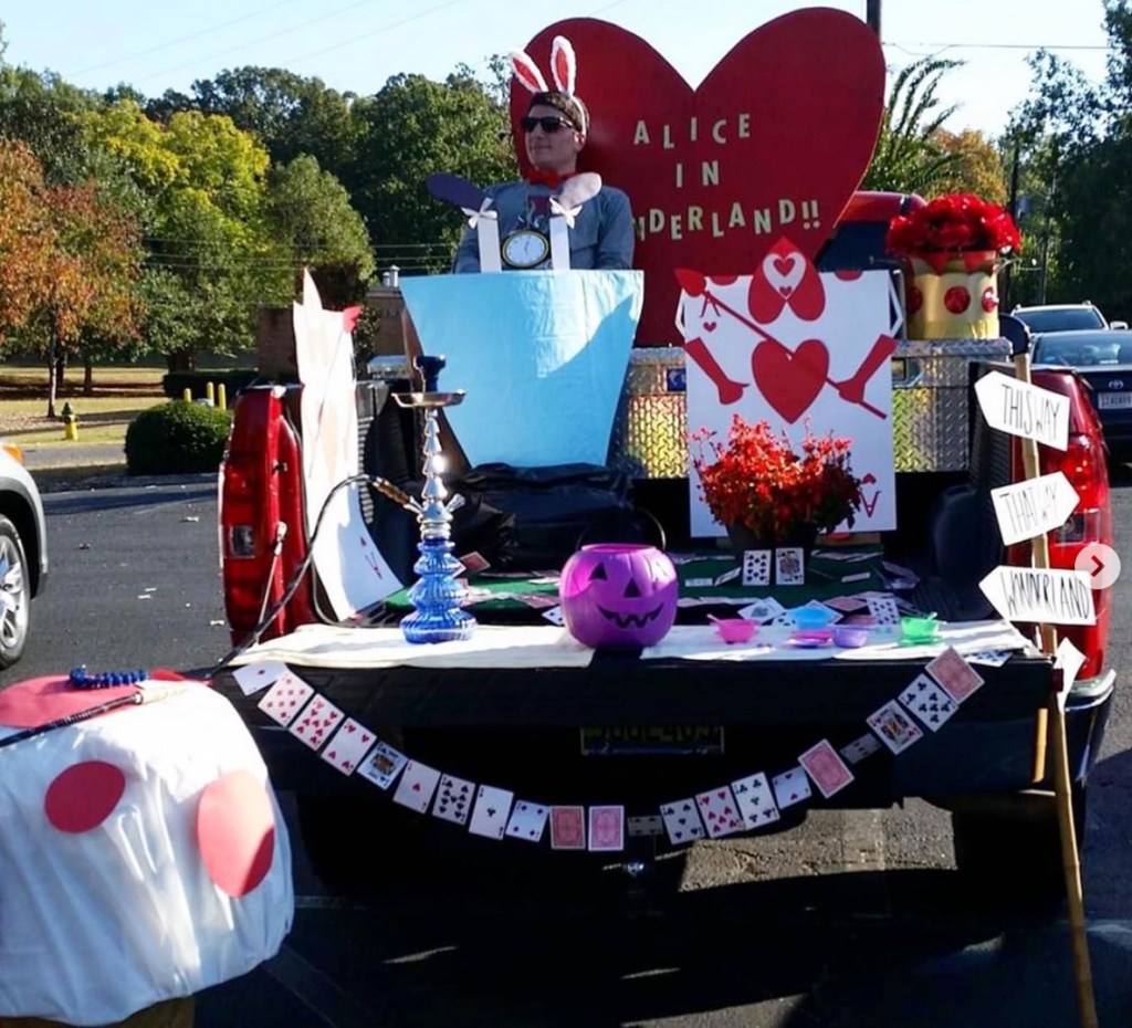 20 Trunk-Or-Treat Ideas For a Socially Distant Halloween