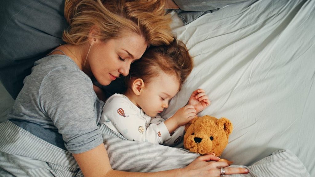 co-sleeping with toddler benefits
