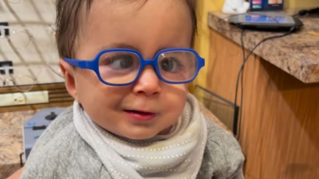 baby glasses video