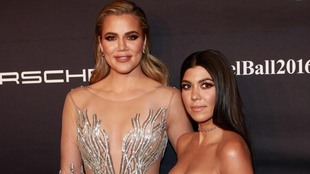 Khloe Kardashian, Kourtney Kardashian